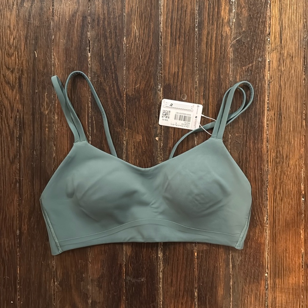 Lululemon ‘like a cloud’ sports bra